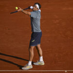 Lorenzo Musetti torna a brillare a Barcellon e vola nei quarti di finale: sconfitto Moutet in due set