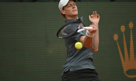 ATP Monte Carlo: Sinner doma Machac nonostante un calo fisico, ai quarti c’è Aliassime