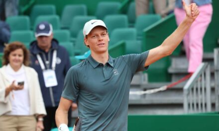 Sinner domina anche su terra, a Humbert concessi solo 3 game. Darderi subito ko