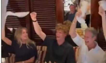 Sinner e Laila Hasanovic festeggiano sulle note di ‘We are the Champions’ – VIDEO