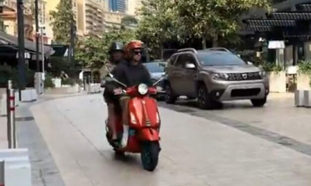 Tempo di relax per Sinner: l’azzurro sulle strade di Montecarlo con Laila Hasanovic – VIDEO