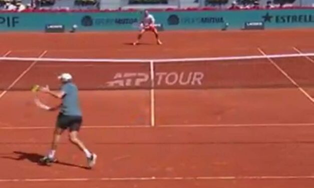 Atp Madrid – Sinner sorprende Norrie con una splendida palla corta , piovono applausi – VIDEO