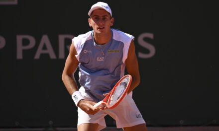 Roland Garros, Arnaldi cerca la rivincita contro Tsitsipas