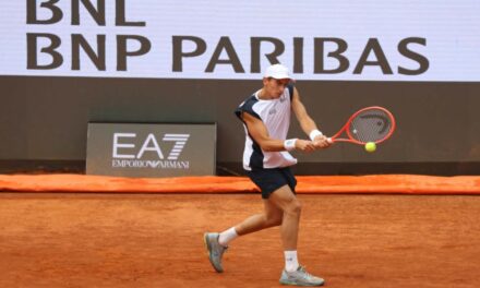 Atp Roma – Super rimonta di Arnaldi, battuto De Minaur in tre set. Ok Jodar