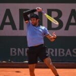 Matteo Berrettini si regala una notte da sogno sullo Chatrier: sconfitto Rinderknech in tre set