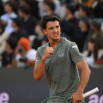 Luciano Darderi da impazzire a Roma: rimonta Alexander Zverev e vola nei quarti