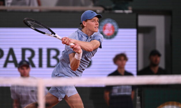 Sinner in campo alle 12, Berrettini in sessione serale: il programma di giovedì 28 a Parigi