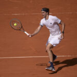 Zverev lascia un set con Halys, Ruud risale con Paul annullando due match point