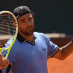 Berrettini torna nei quarti al Roland Garros: gli highlights della vittoria su Cerundolo (VIDEO)