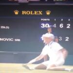 Sinner, che caduta: grande spavento a Wimbledon nel match contro Kecmanovic – VIDEO