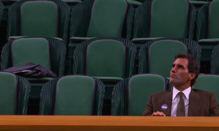 L’immagine del giorno: Roger Federer solo nel Royal Box per Lehecka-Zverev