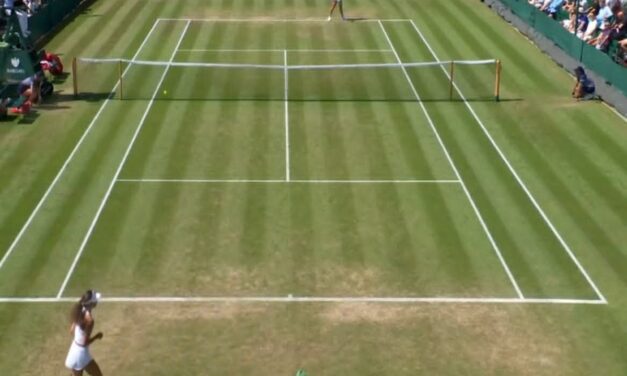 Wimbledon, la 15enne Wobker getta la racchetta tra il pubblico: squalifica istantanea – VIDEO