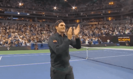 Federer torna agli US Open e si prende la scena: il meglio della serata sull’Arthur Ashe (VIDEO)