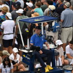 US Open – un gruppo di influencer disturba il gioco, interviene il giudice di sedia (VIDEO)