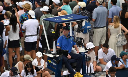US Open – un gruppo di influencer disturba il gioco, interviene il giudice di sedia (VIDEO)