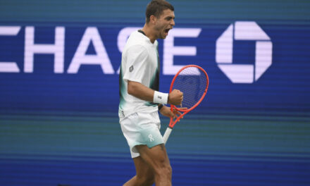 Lob in tweener di Flavio Cobolli: c’è già il colpo del torneo (VIDEO)