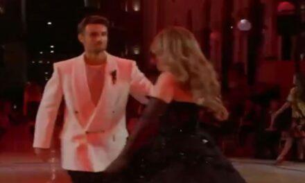 Musetti balla alla Fashion Week con Jennifer Lopez. Protagonista anche la Sabalenka – VIDEO