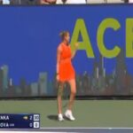 Spettatore fuma marijuana sugli spalti, Sabalenka ferma il match: polemiche agli US Open – VIDEO