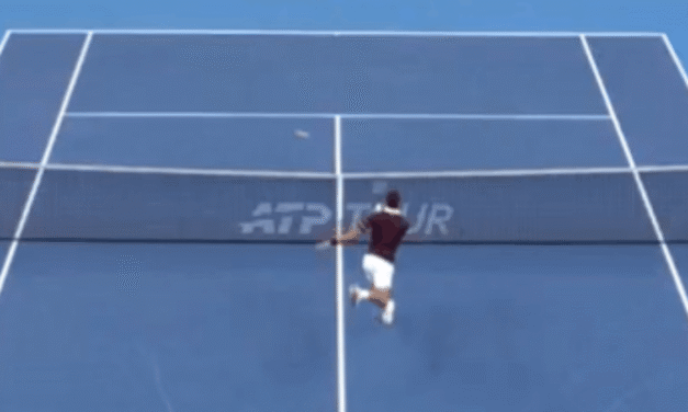 Pechino – Djokovic trascina Zverev al set decisivo: il set point vinto dal serbo (VIDEO)