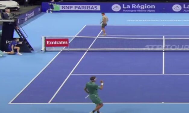 Cobolli-Musetti, il romano si aggiudica il primo set: che passante nel game decisivo – VIDEO